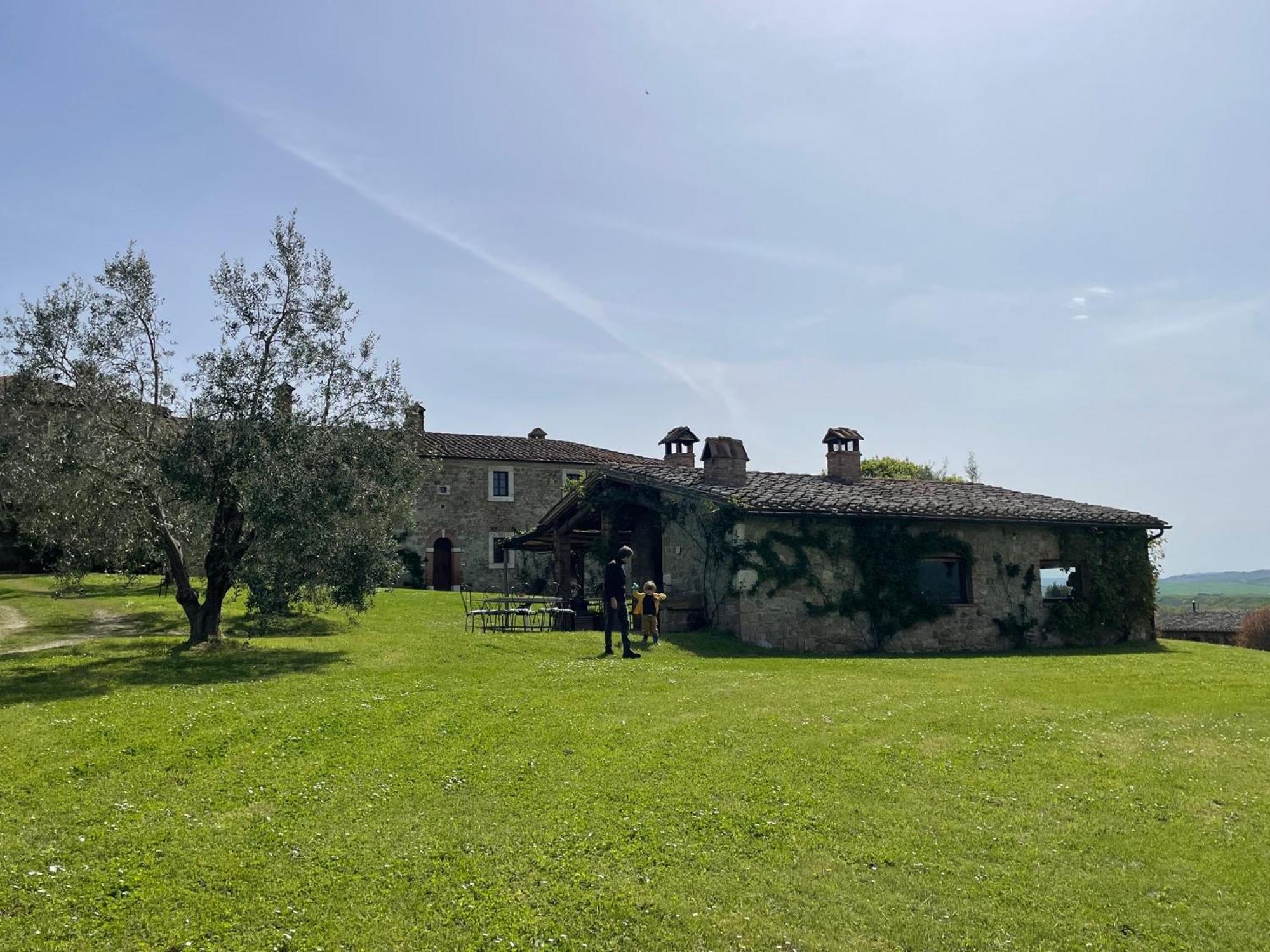 Agriturismo Le Sorbelle D'Orcia Con Piscina Пиенца Экстерьер фото