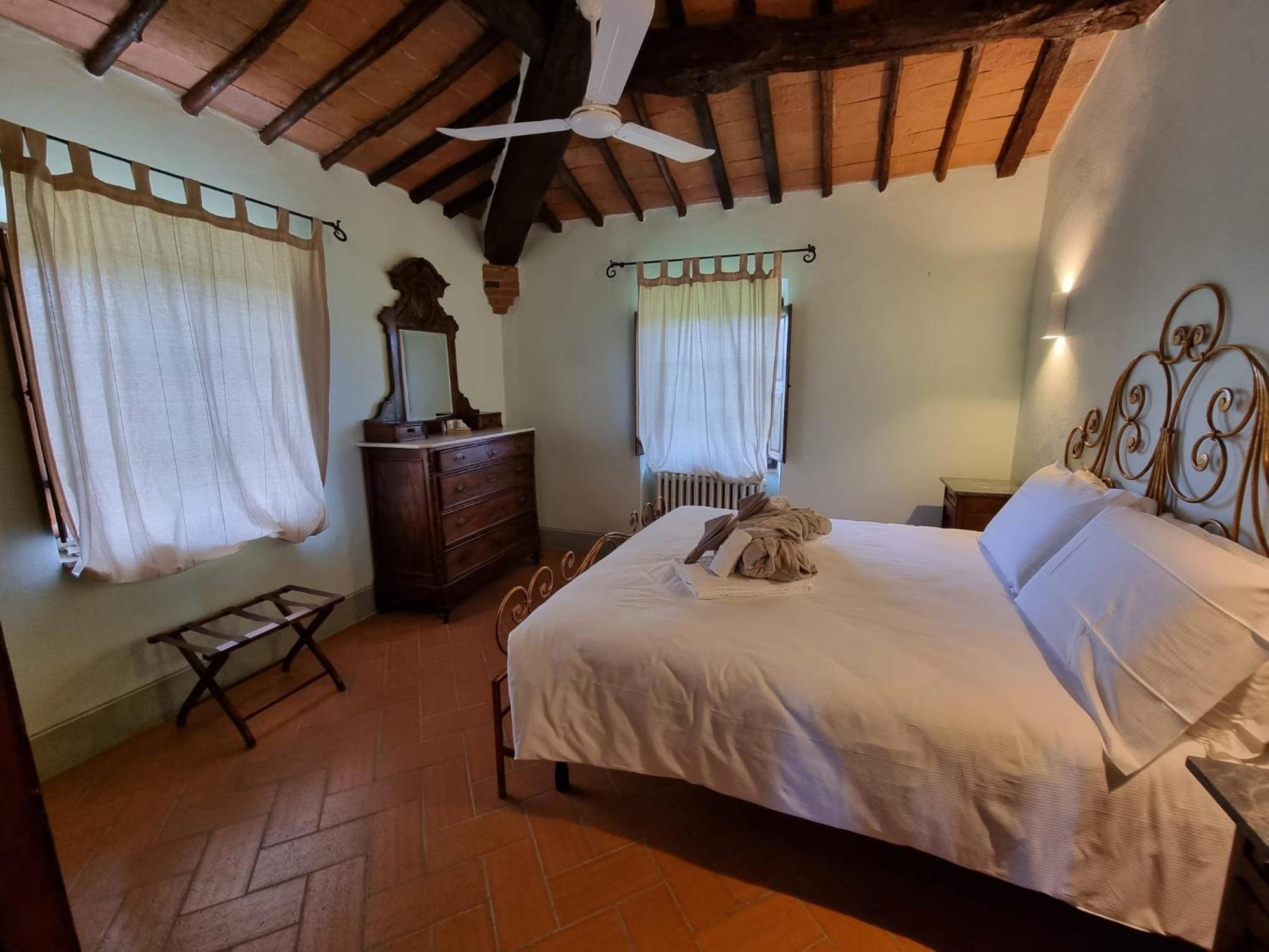 Agriturismo Le Sorbelle D'Orcia Con Piscina Пиенца Экстерьер фото