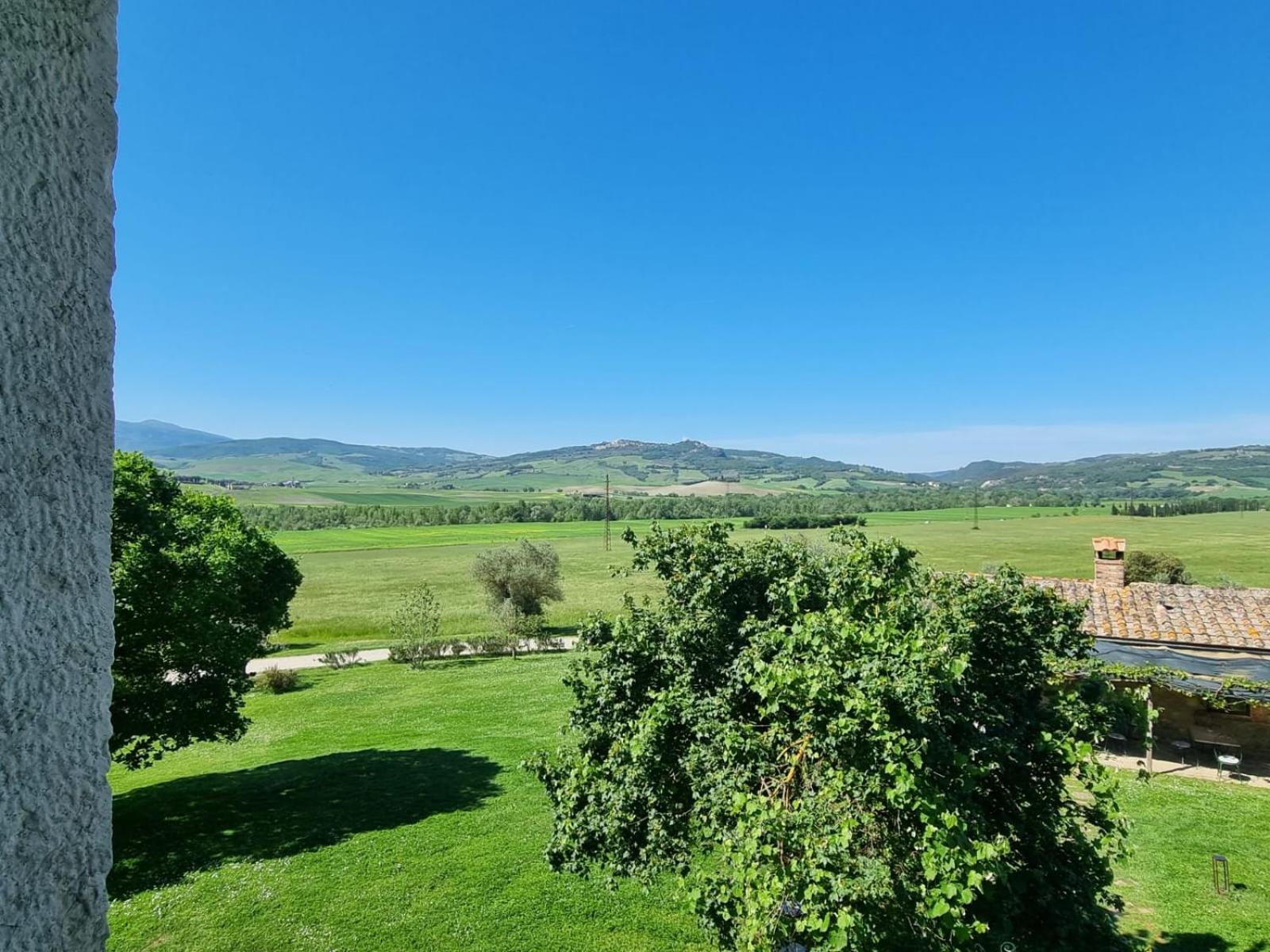 Agriturismo Le Sorbelle D'Orcia Con Piscina Пиенца Экстерьер фото