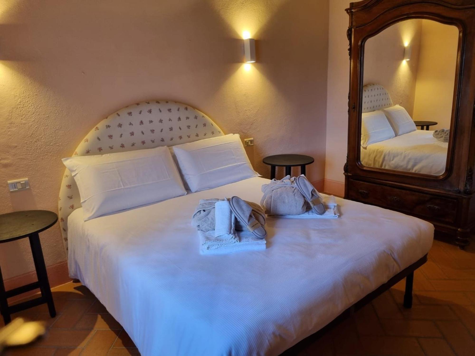 Agriturismo Le Sorbelle D'Orcia Con Piscina Пиенца Экстерьер фото